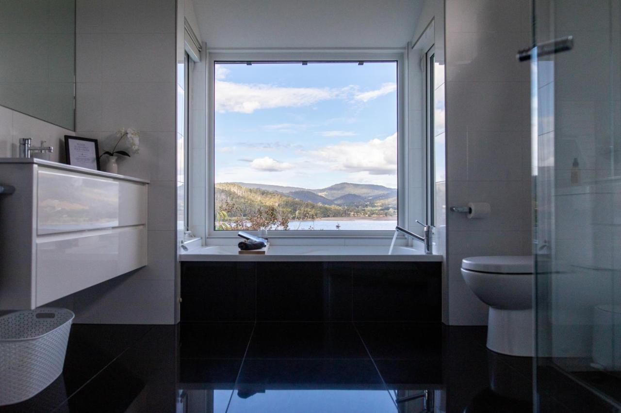 Woodland Bay Retreat-Hot Tub,Sauna And Bayview Hamptons Retreat Lymington Luaran gambar